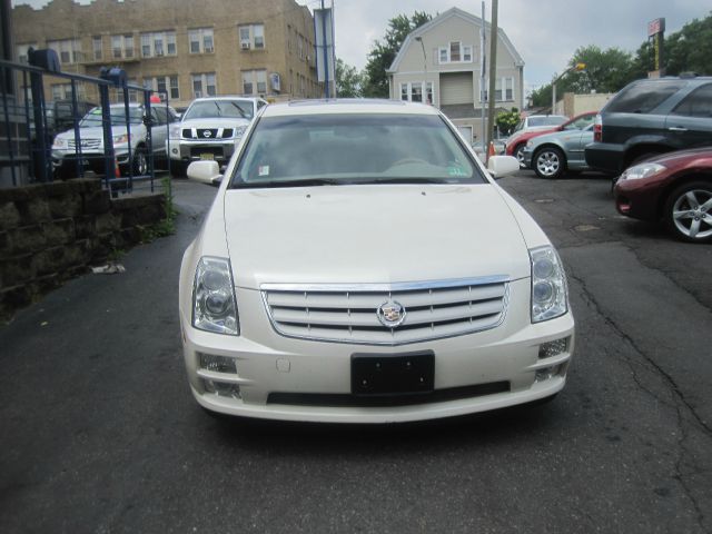 Cadillac STS 2005 photo 10