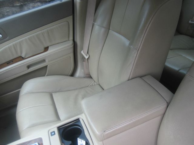 Cadillac STS 2005 photo 8