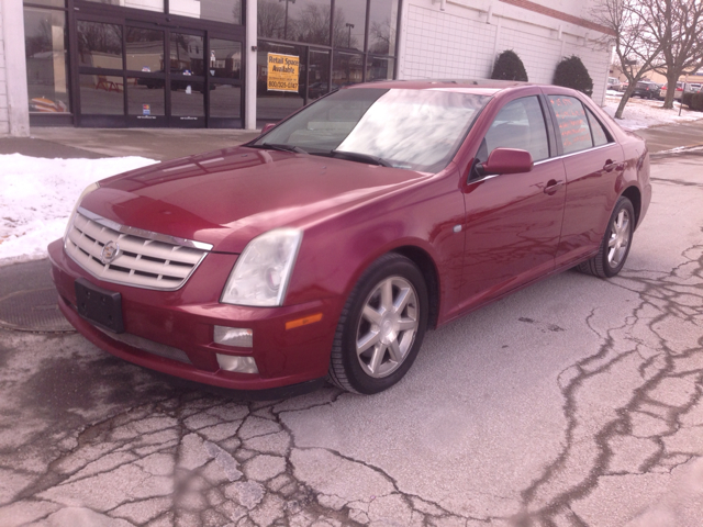 Cadillac STS 2005 photo 2