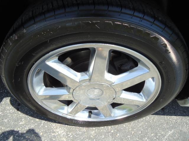 Cadillac STS 2005 photo 18