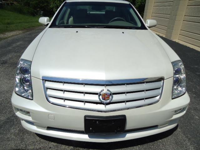 Cadillac STS 2005 photo 27