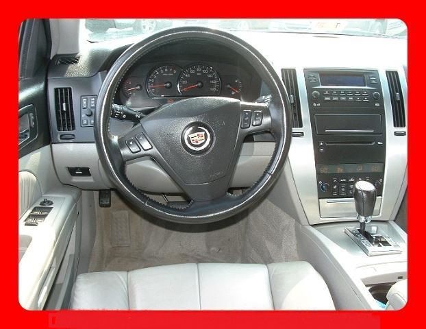 Cadillac STS 2005 photo 1