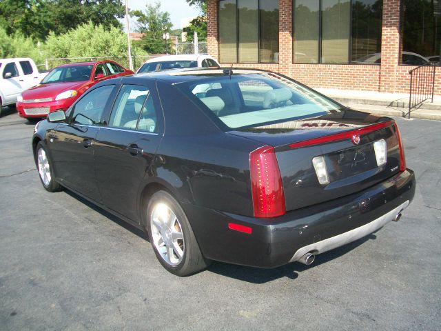 Cadillac STS 2005 photo 1