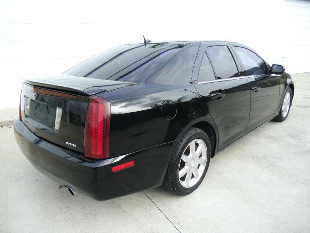 Cadillac STS 2005 photo 1