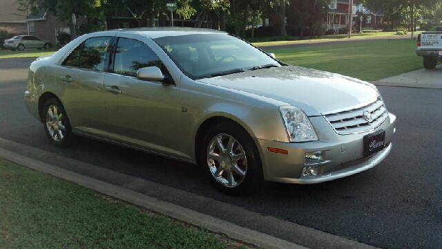 Cadillac STS 2005 photo 4