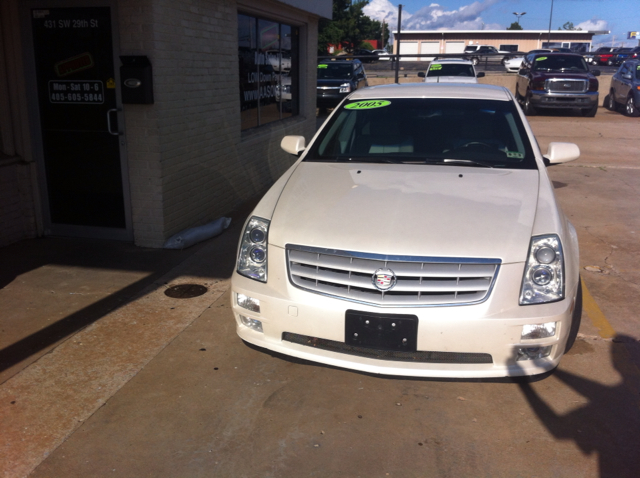 Cadillac STS 2005 photo 1