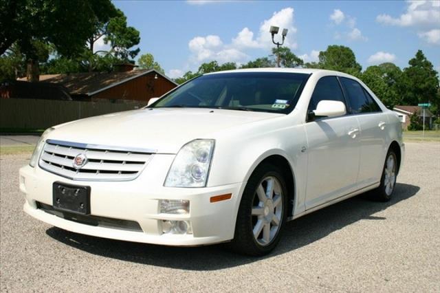 Cadillac STS 2005 photo 2