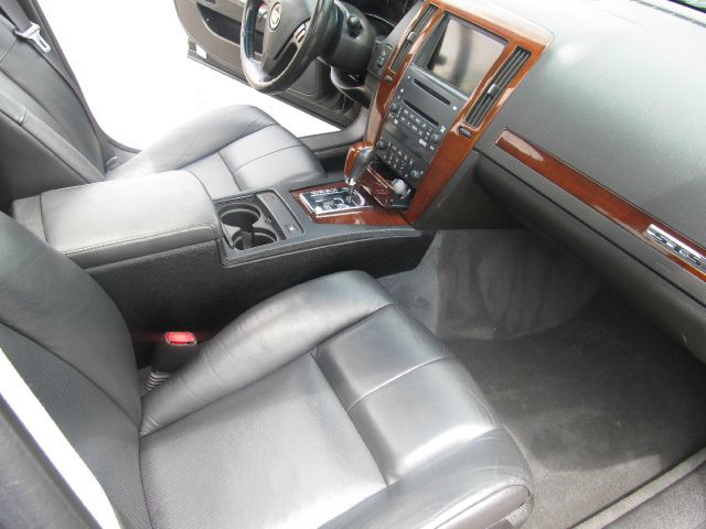 Cadillac STS 2005 photo 1