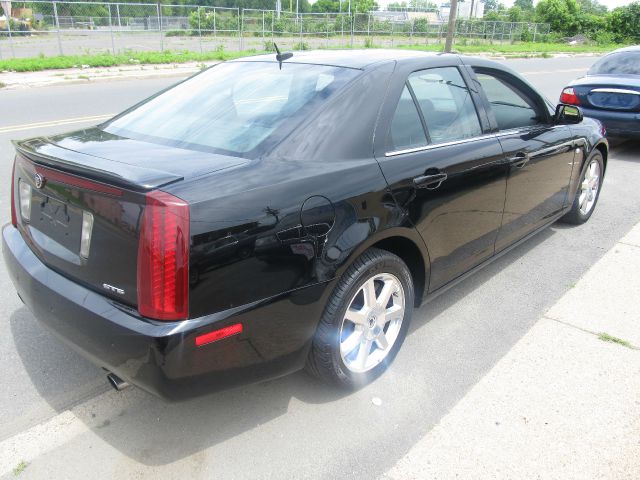 Cadillac STS 2005 photo 23