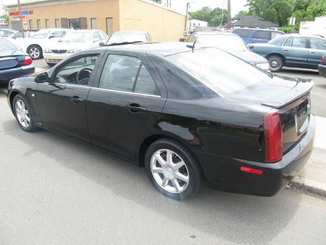Cadillac STS 2005 photo 5