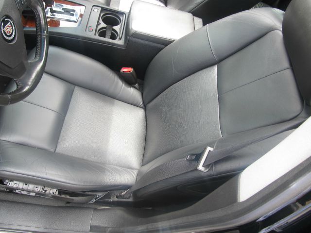 Cadillac STS 2005 photo 9