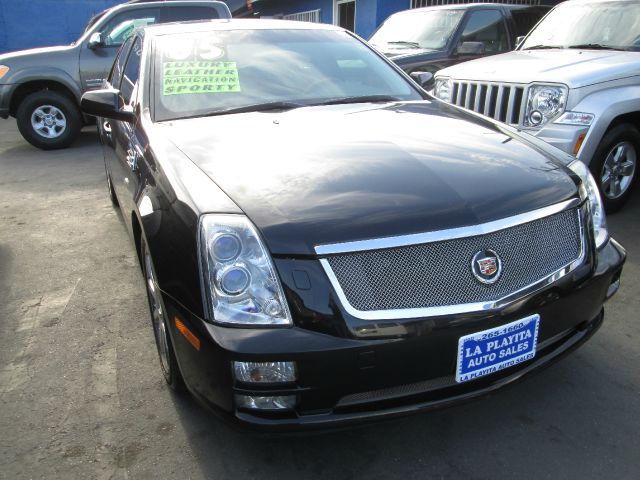 Cadillac STS 2005 photo 2