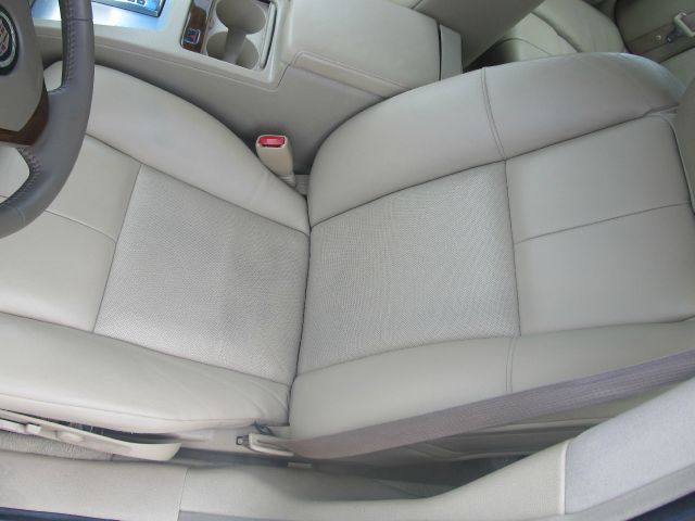 Cadillac STS 2005 photo 14