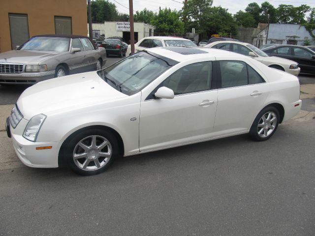 Cadillac STS 2005 photo 19