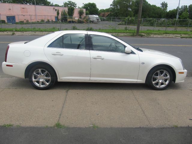 Cadillac STS 2005 photo 3
