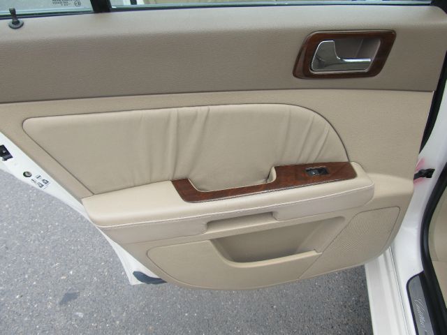 Cadillac STS 2005 photo 7