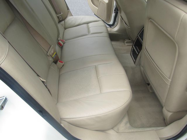Cadillac STS 2005 photo 8