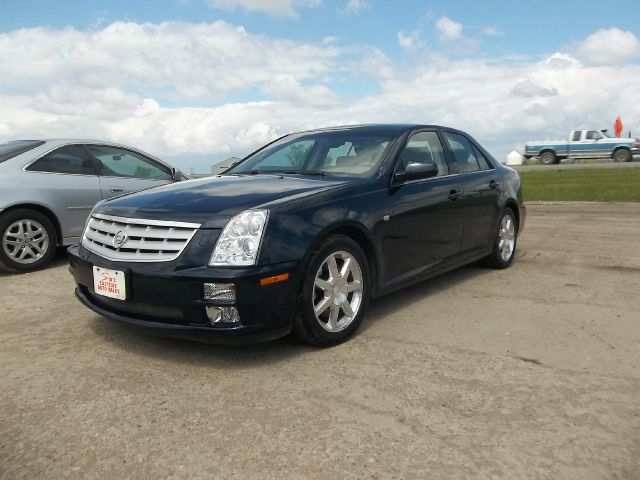 Cadillac STS SE-R Sedan