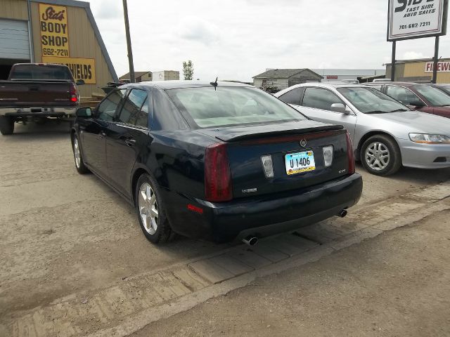 Cadillac STS 2005 photo 3