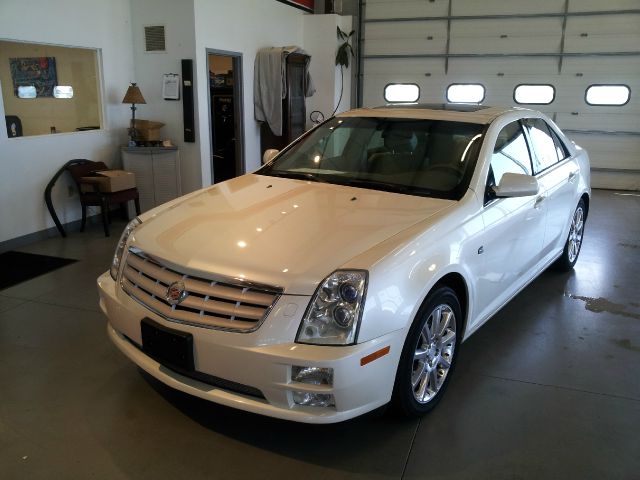 Cadillac STS 2005 photo 3