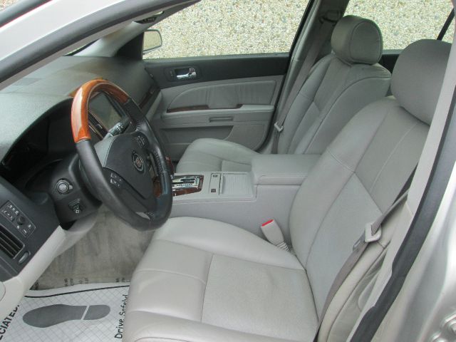 Cadillac STS 2005 photo 9