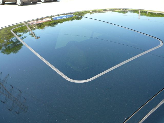 Cadillac STS 2005 photo 2