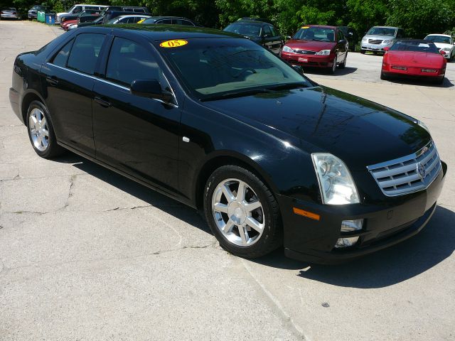 Cadillac STS 2005 photo 4