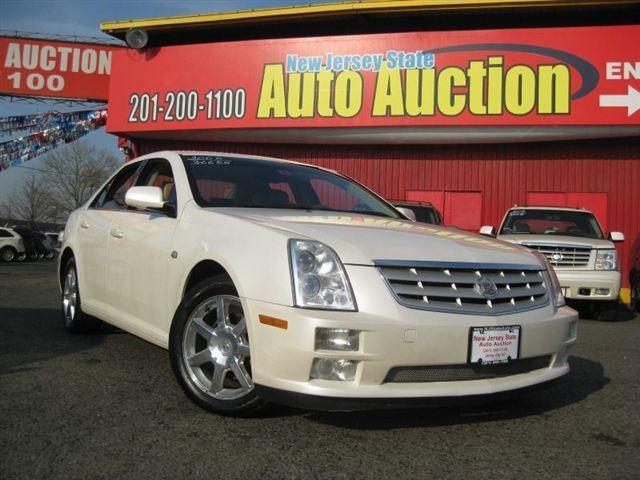 Cadillac STS 2005 photo 1