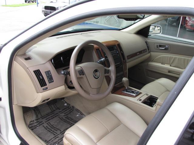 Cadillac STS 2005 photo 13