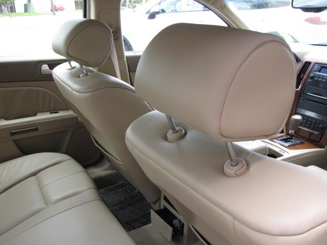 Cadillac STS 2005 photo 20