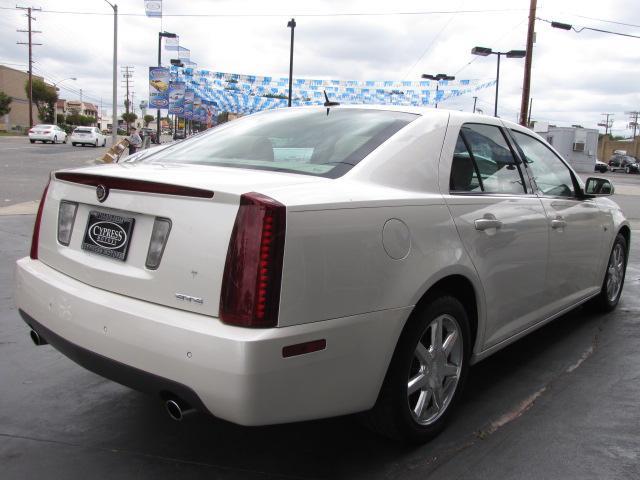 Cadillac STS 2005 photo 23