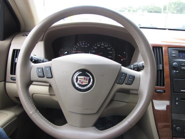 Cadillac STS 2005 photo 9