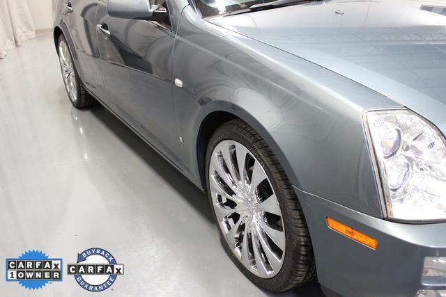 Cadillac STS 2006 photo 1