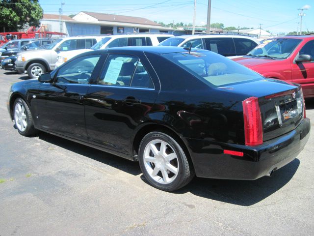 Cadillac STS 2006 photo 4