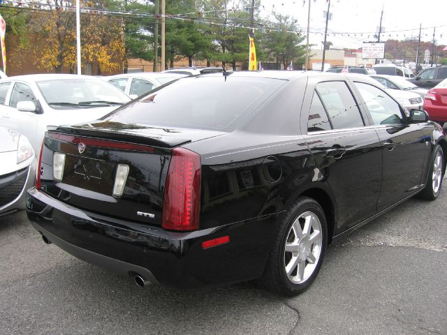 Cadillac STS 2006 photo 1