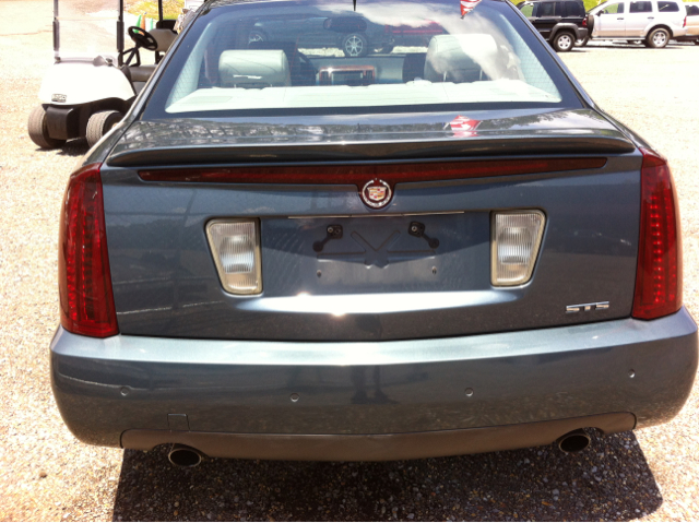 Cadillac STS 2006 photo 12