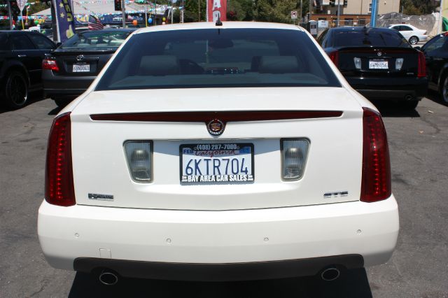 Cadillac STS 2006 photo 3