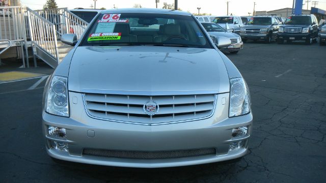 Cadillac STS 2006 photo 4