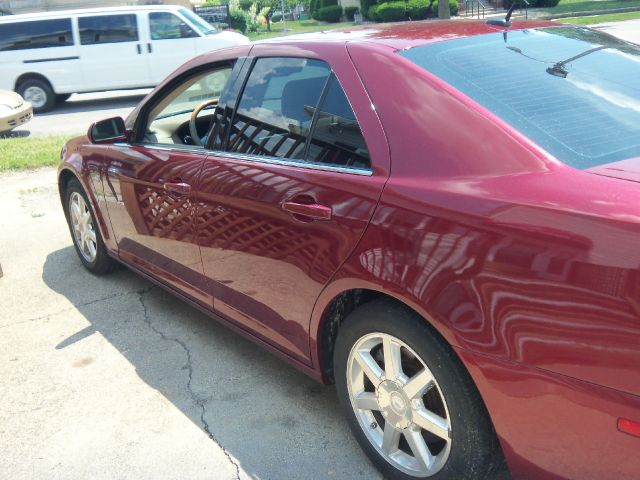 Cadillac STS SE-R Sedan