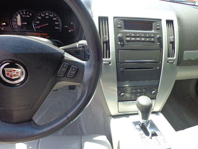 Cadillac STS 2006 photo 10