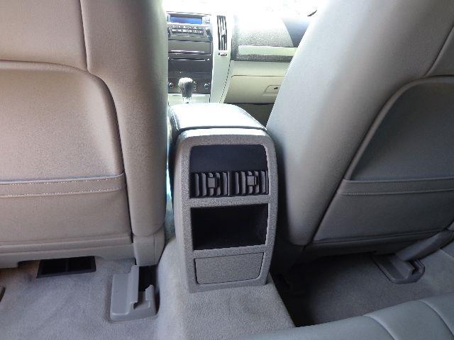 Cadillac STS 2006 photo 11