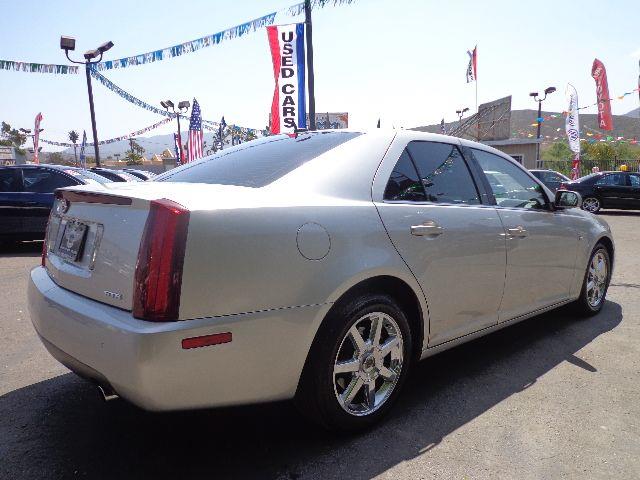 Cadillac STS 2006 photo 12