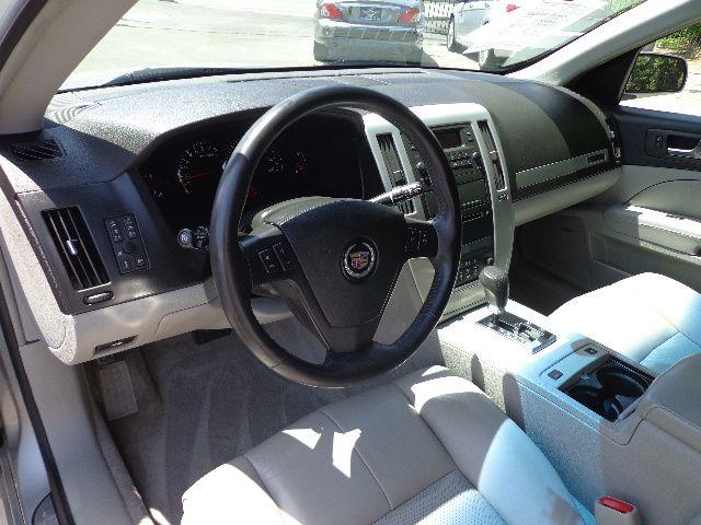 Cadillac STS 2006 photo 13