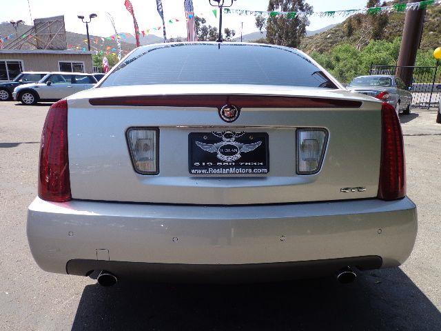 Cadillac STS 2006 photo 15