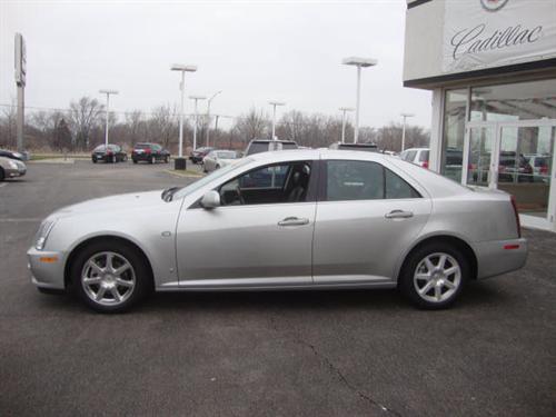 Cadillac STS 2007 photo 2