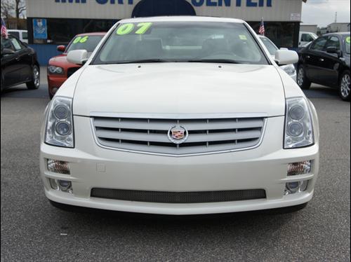 Cadillac STS 2007 photo 1