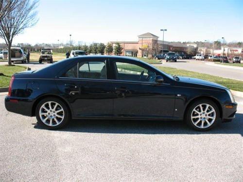 Cadillac STS 2007 photo 2