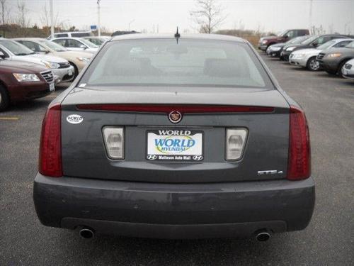 Cadillac STS 2007 photo 4