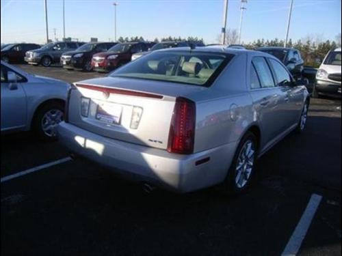 Cadillac STS 2007 photo 4