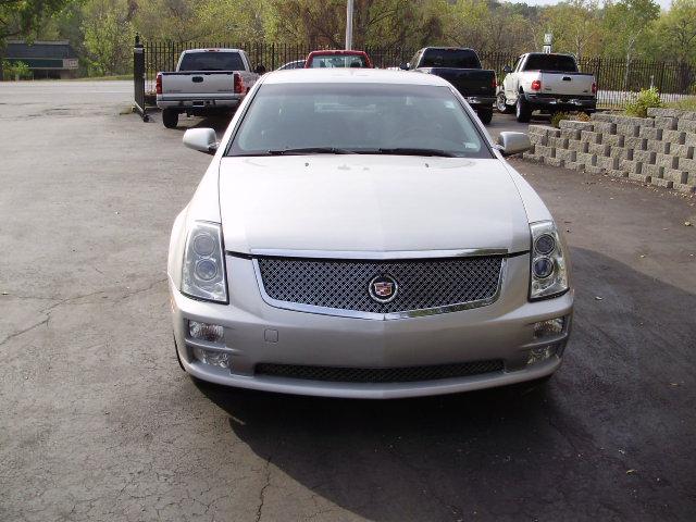 Cadillac STS 2007 photo 1